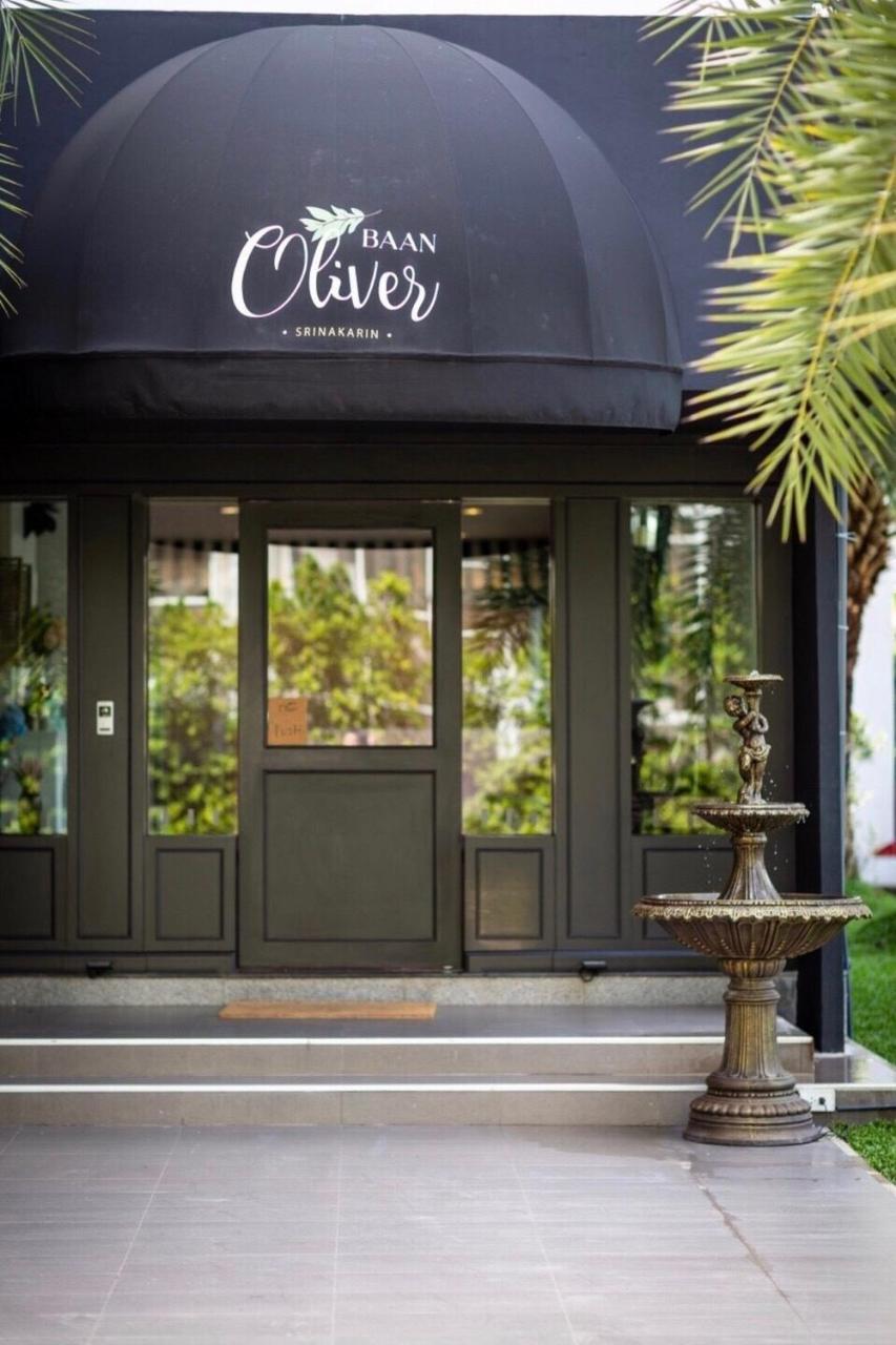 Baan Oliver Srinakarin Bangkok Luaran gambar